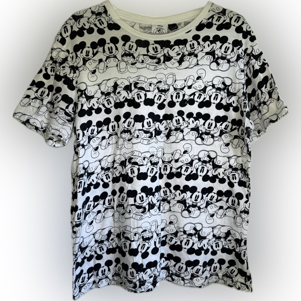 Disney X Forever 21 Mickey & Co. Mickey Mouse AOP T-Shirt Womens Size Large